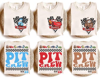 Doppelseitiges Boxencrew Disney Cars Shirt, Lightning McQueen Mater Sally Carrera Doc Hudson Racing Cars Land Group Matching, Autos Familienurlaub