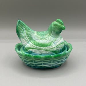 Vintage Westmoreland Green Slag Glass Hen On Nest Chicken Lidded Dish