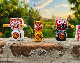 Templo Puri Dios hindú Jagnnath Balabhadra y Subhadra 4 pulgadas Rathaytra Dios Staute