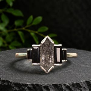 Anel hexagonal de quartzo rutilado preto: Anel de noivado vintage Art Déco