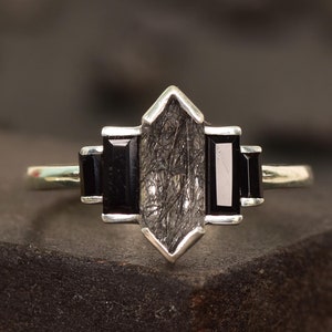 Anillo hexagonal de cuarzo rutilado negro: anillo de compromiso vintage estilo art déco