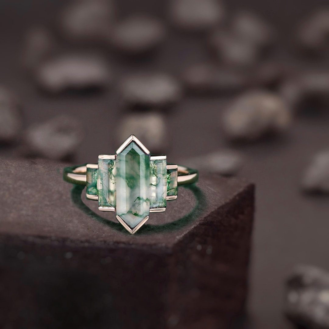 Green Agate Deco Ring