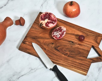 Organic Wooden Kitchen Cutting Board Pre-oiled Charcuterie Platter With  Handle for Cheese, Gift for Mom chicken Leg Board 14l X 7w 
