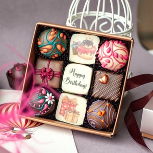 Personalized box of artisanal handmade chocolate, Unique Birthday gift idea Special Birthday present, Luxury gift set, Fresh delicious sweet zdjęcie 2