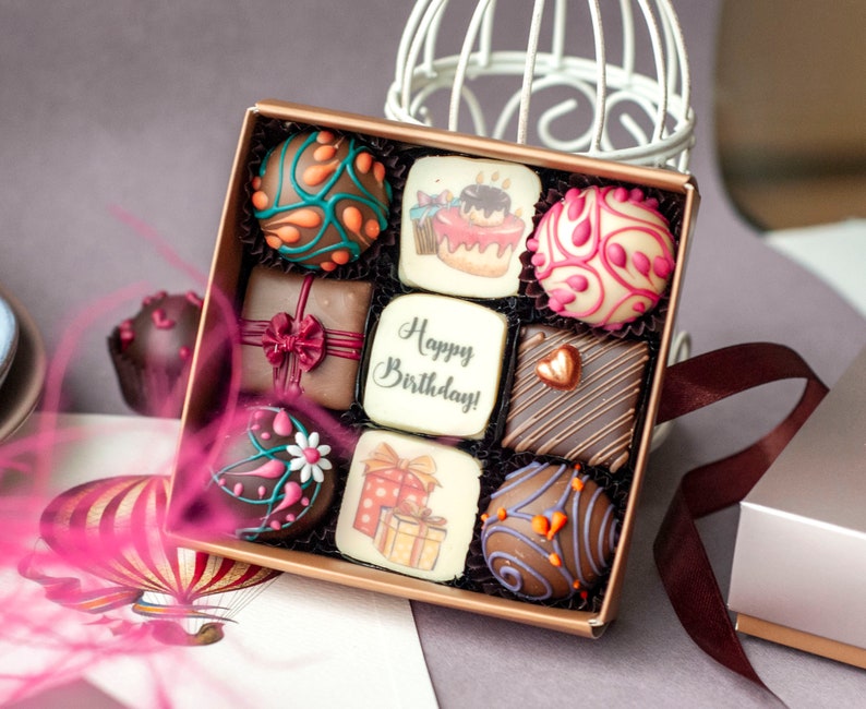 Personalized box of artisanal handmade chocolate, Unique Birthday gift idea Special Birthday present, Luxury gift set, Fresh delicious sweet zdjęcie 2