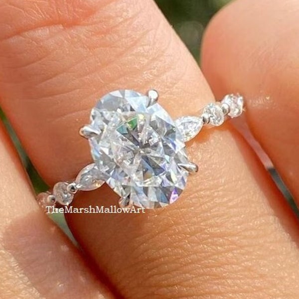 Anillo con diamantes de laboratorio de talla ovalada de 1,5, 2,5 o 3 quilates / Anillo de boda con halo oculto de 4 puntas chapado en oro de 14 quilates / Anillo de promesa para ella / Anillo de regalo
