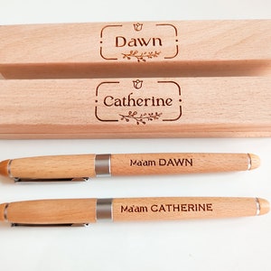 Estuche de madera personalizado para bolígrafos con nombre grabado, regalo corporativo personalizado para mejor amiga, regalo de bolígrafo de madera para ella imagen 7