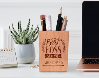 Portapenne in legno personalizzato: organizer da scrivania inciso