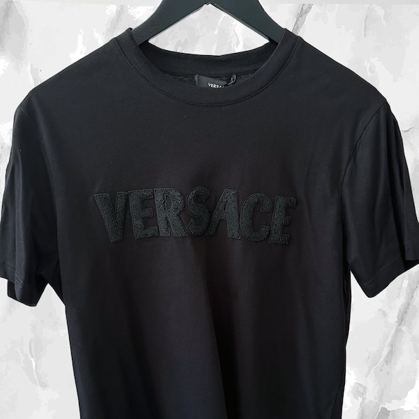Vintage Versace Schwarzes T-SHIRT Stickerei Logo - L