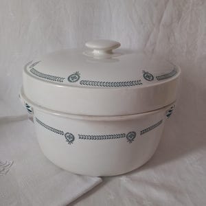 Large antique earthenware tureen/soup tureen &quot;Terre de fer&quot; from the early 20th century