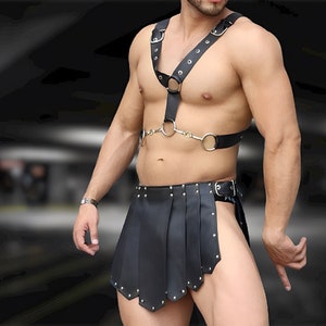 Latest Design 100% Genuine Leather Kilt Harness Handmade Stylish Leather Cosplay Costume Gladiator Kilt With Chest Harness
