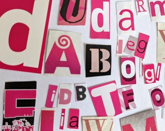 Puede incluir: Una colección de letras rosas y blancas recortadas de revistas, incluyendo las letras A, B, D, F, G, I, O, R, T e Y. Las letras están dispuestas en un patrón aleatorio sobre un fondo blanco.