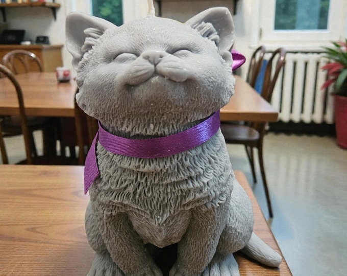 Charming Kitten Candle