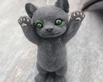 Playful Kitten Candle - Decorative Cat Figurine - Fun Pet Lover Gift
