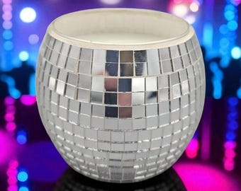 5 oz Disco Ball Candle – Shimmering Decorative Candle with Playful Light Patterns – Perfect Gift for Retro Lovers