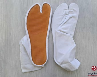 White Japanese tabi-style slippers for women with rubber sole, size 24.5cm