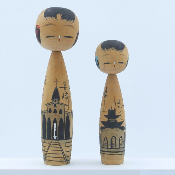 Couple de poupée Kokeshi créative Sosaku, poupée japonaise, artisanat japonais, article signé, duo ensemble - église temple kanjis