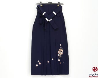 Traditional Japanese Hakama for Women andon Bakama 98cm Midnight Blue Embroidered Flowers