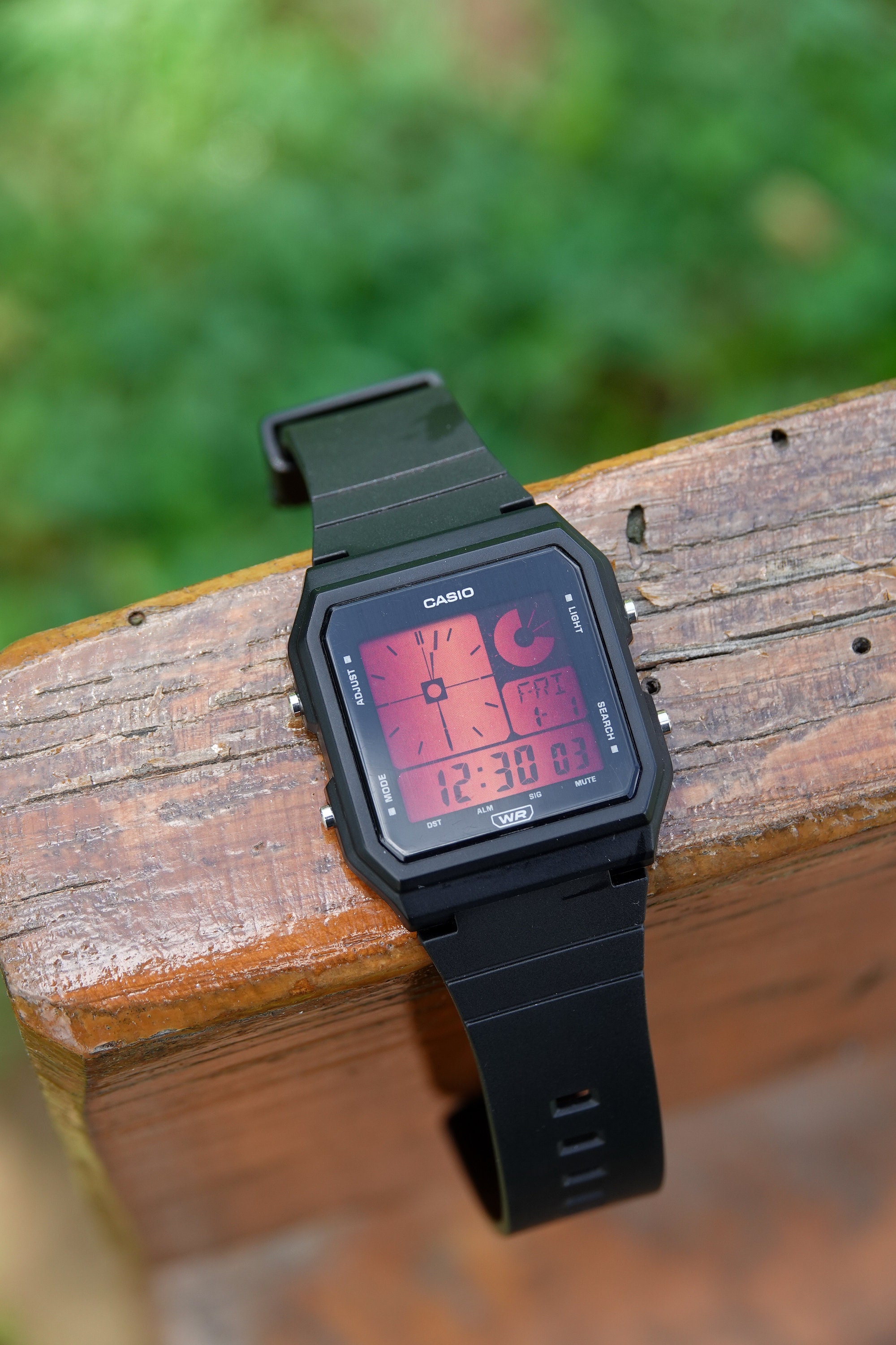 Custom Casio LF-20W Burgundy Haze - Casio Twin Graph Black Custom Casio LF-20W Burgundy Haze - Casio Twin Graph Black