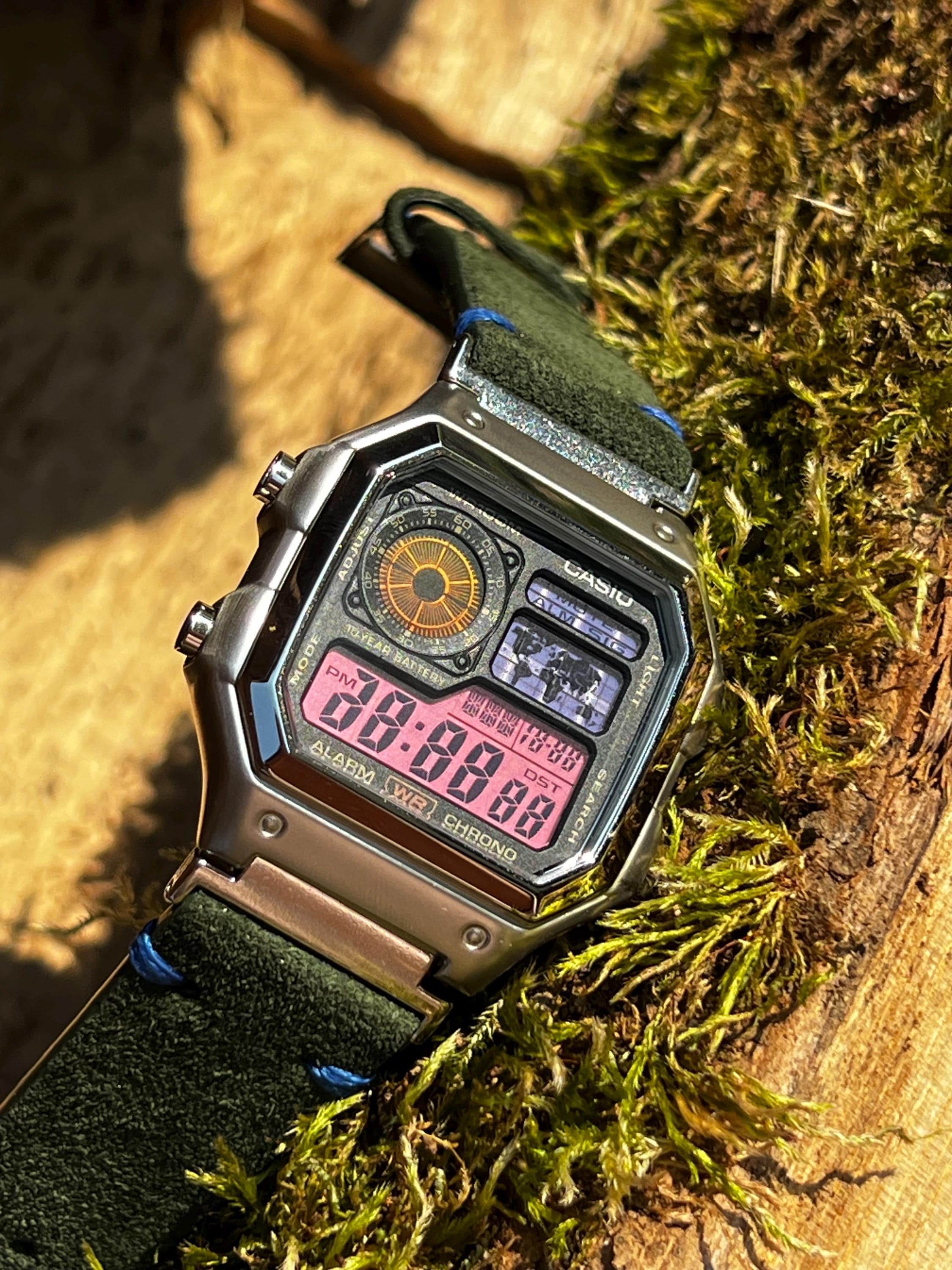 Vapo Royale – Modified Watch Based on Casio AE-1200 – Gradient