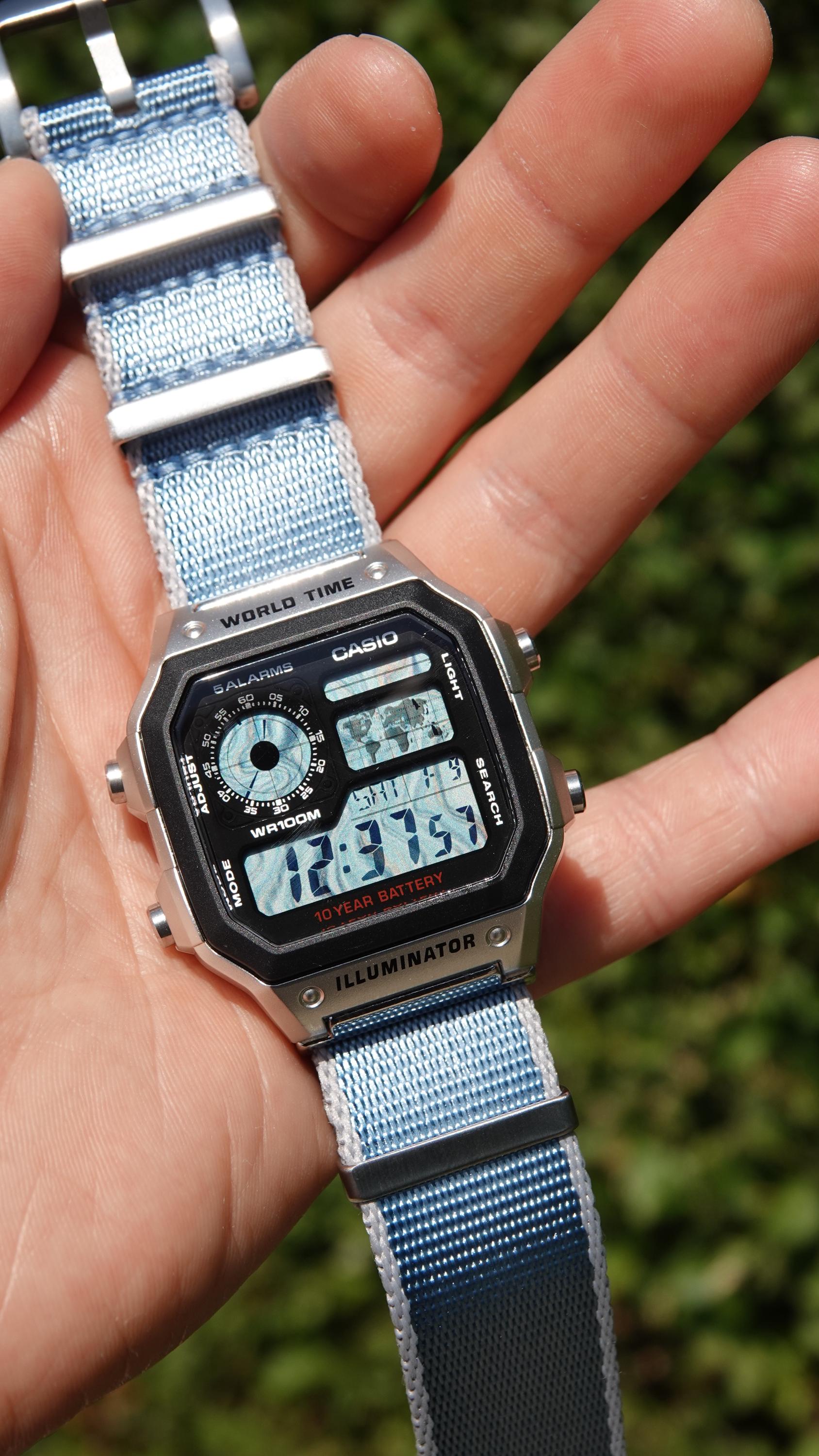 ブルーマーブル - カシオ AE-1200 をベースにした改造時計 - カシオ 