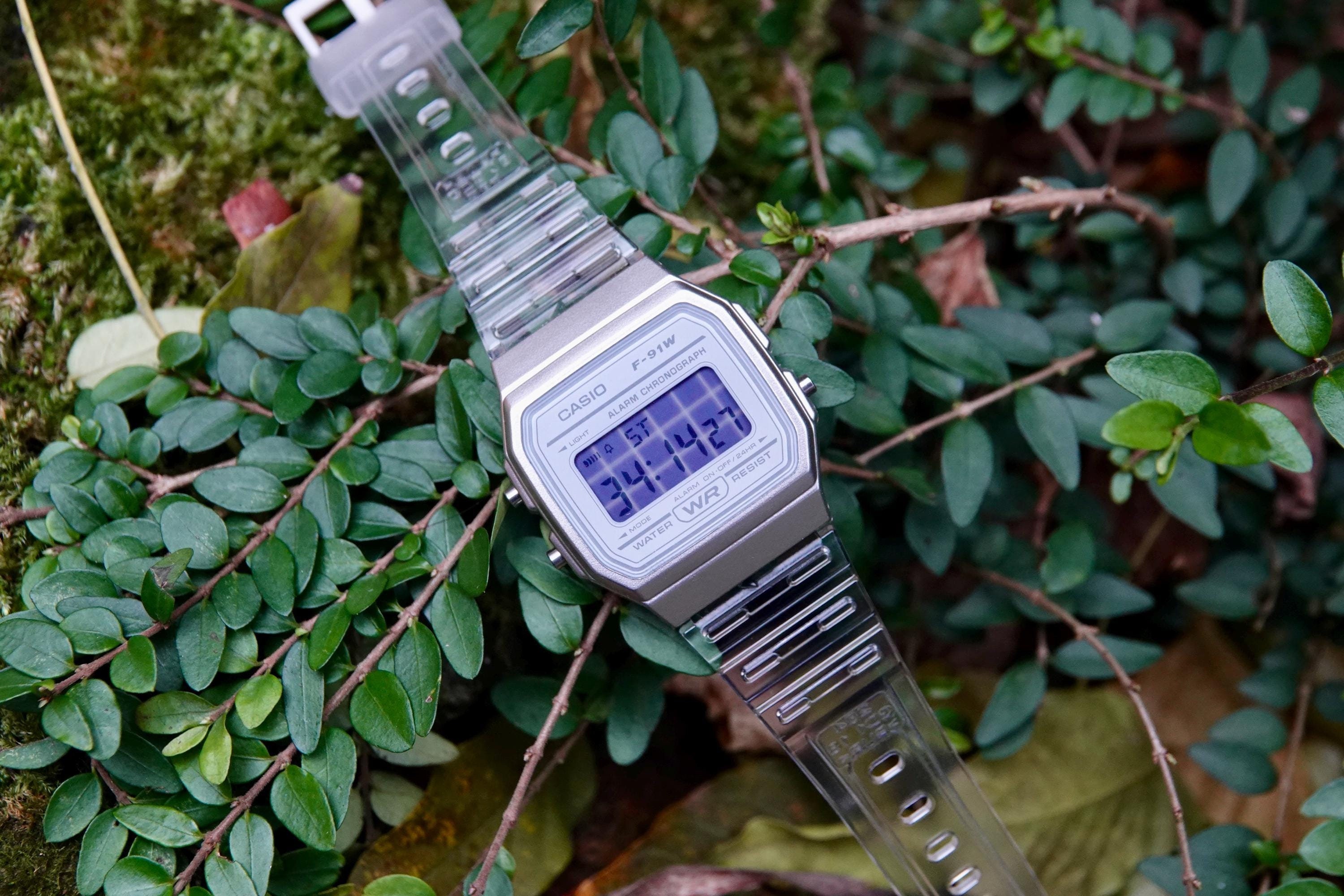 グリッドラインクリア - カシオ F-91W をベースにした改造時計 - 透明
