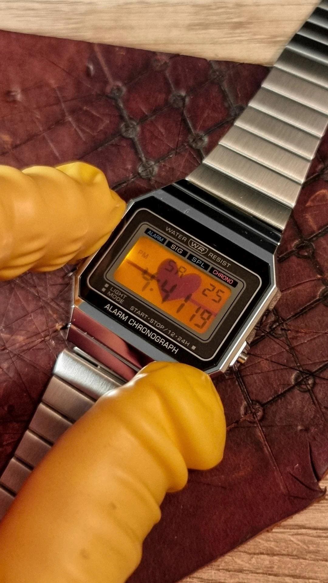 CASIO デジタル腕時計 custom watch Full Red – Modified Watch Based on Casio A700 – Slim Digital Red