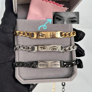 Custom Eye Photo Bracelet – Personalised Engraved Eyes Jewellery in Gold, Silver, or Black – Unique Gift for Him or Her