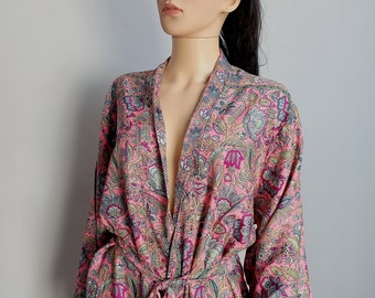 Neue Seide Sari Boho Kimono Regal Haus Robe - Luxus Lounge Digitaldruck Fließendes Kleid | Royal Peach Shell Meerjungfrau Traum vom Meer Staubwedel Vertuschen