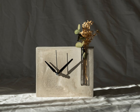Desk Clock with Plant Propagation, Minimal Unique Concrete Clock, Table Clock with Silent Mechanism