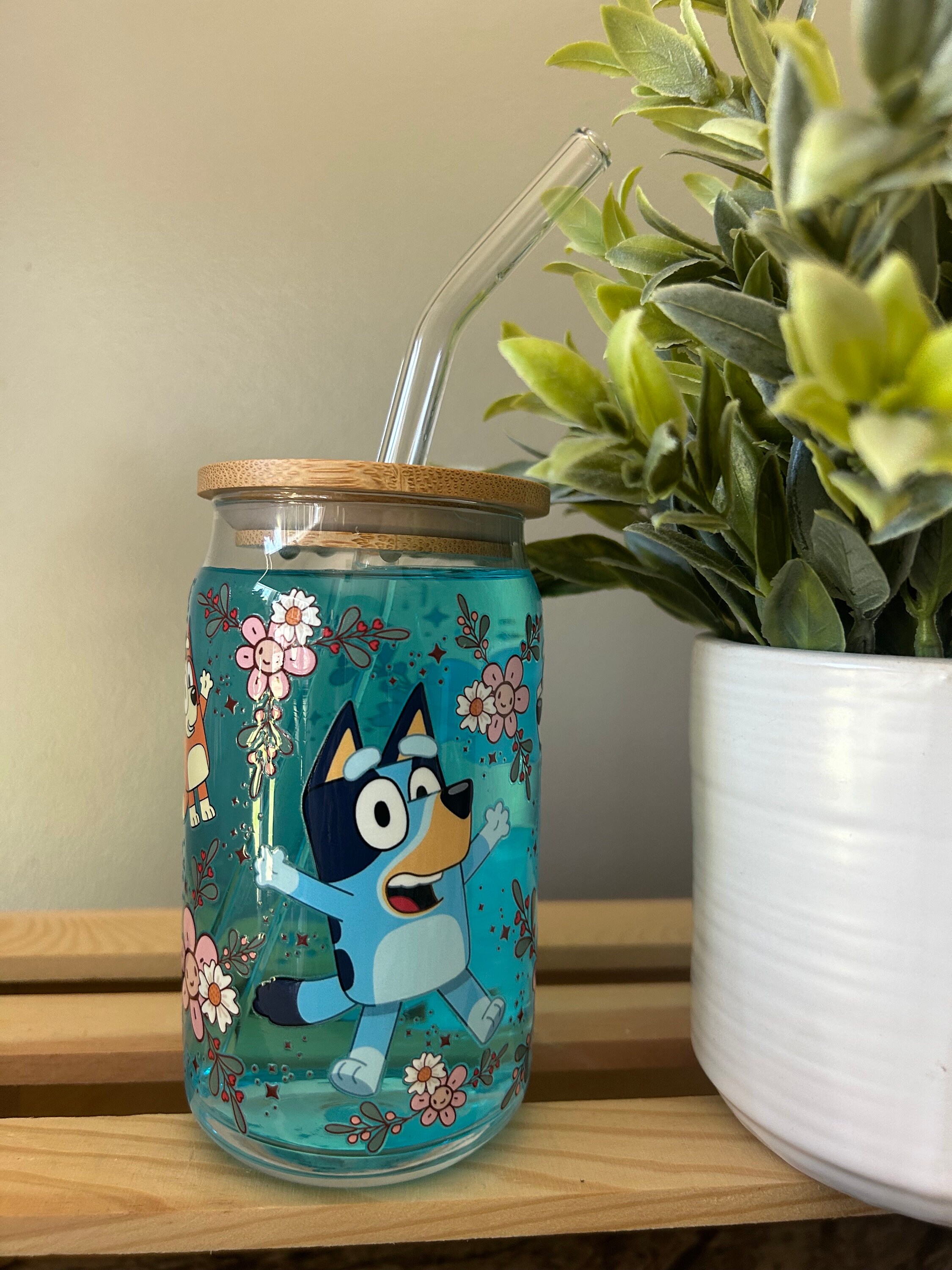 Bluey Glass Cup With Lid and Glass Straw 