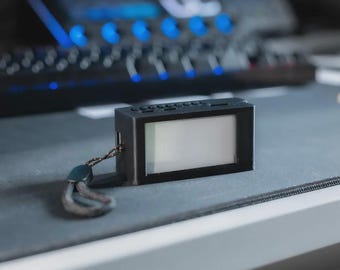 Individueller Pwnagotchi Version 2.9 – Dein eigenes digitales Haustier | Personalisierbares Technik-Gadget |