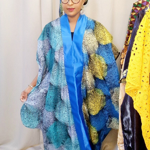 Boubou Ankara Wax Tendance / Boubou Aux Motifs / Ready to Wear Bubu / Boubou en Wax / Boubou Bleu / Robe Africaine