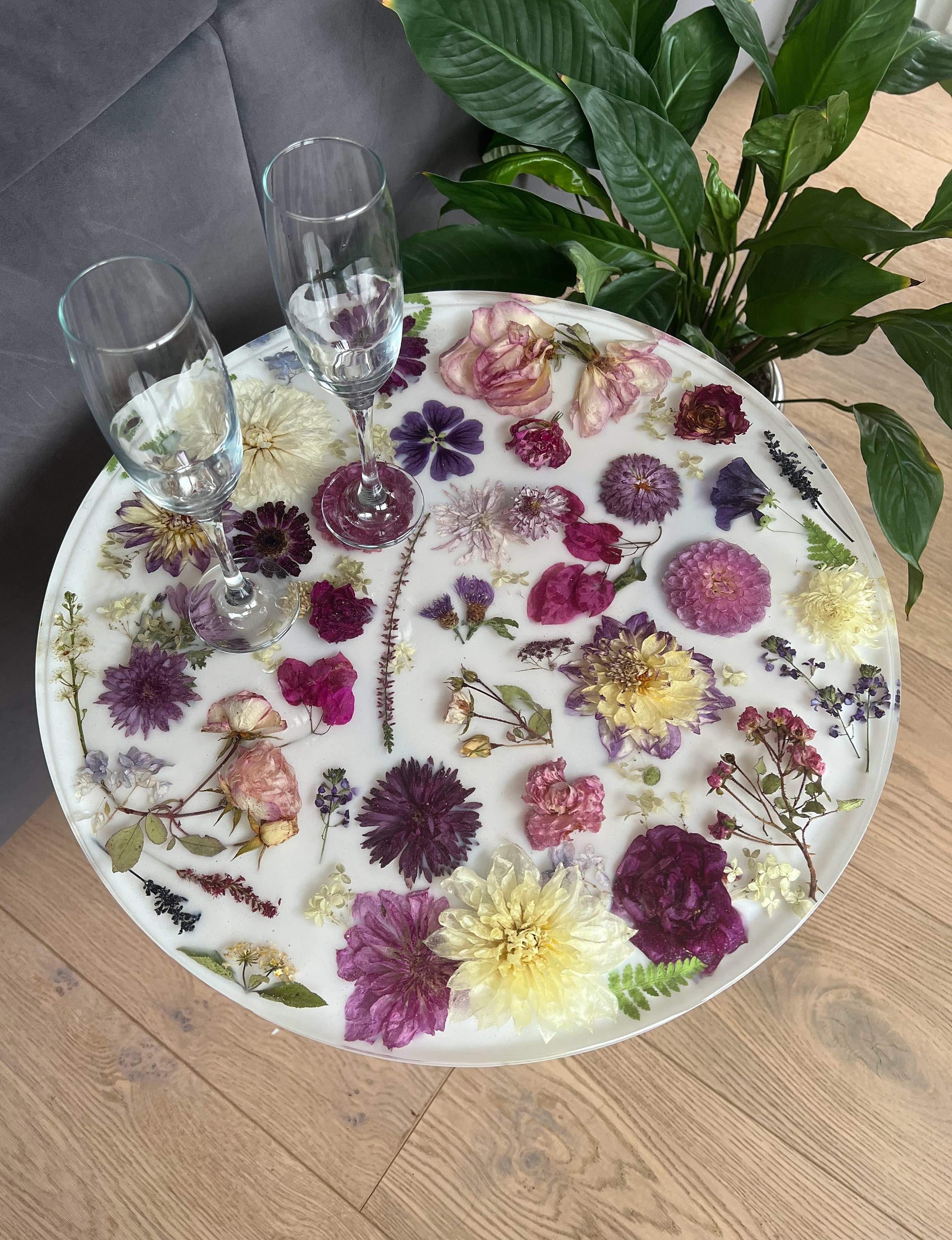 Side Table With Flowers in Epoxy Resin Table Epoxy Flowers Etsy