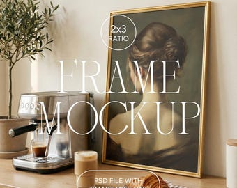 Maqueta de marco vertical, relación de aspecto 3:2, maqueta de póster de cafetería con marco dorado, Photoshop Photopea PSD para ilustraciones e impresiones, maqueta de arte mural para cocina