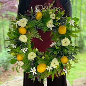 Lemon blueberry wreath