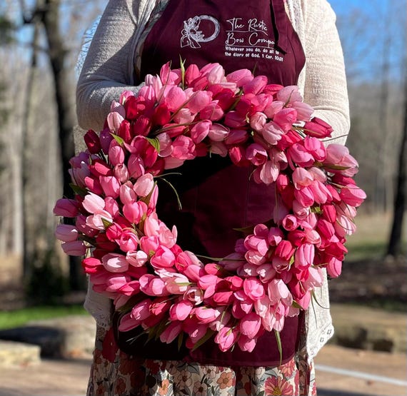 Faux Tulip Wreath: Vibrant Spring Door Decor