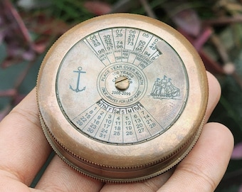 Personalized Antique Vintage Working Compass, 100 Years Calendar, Custom Engraving With Leather Case, Graduation gift for son/daughter