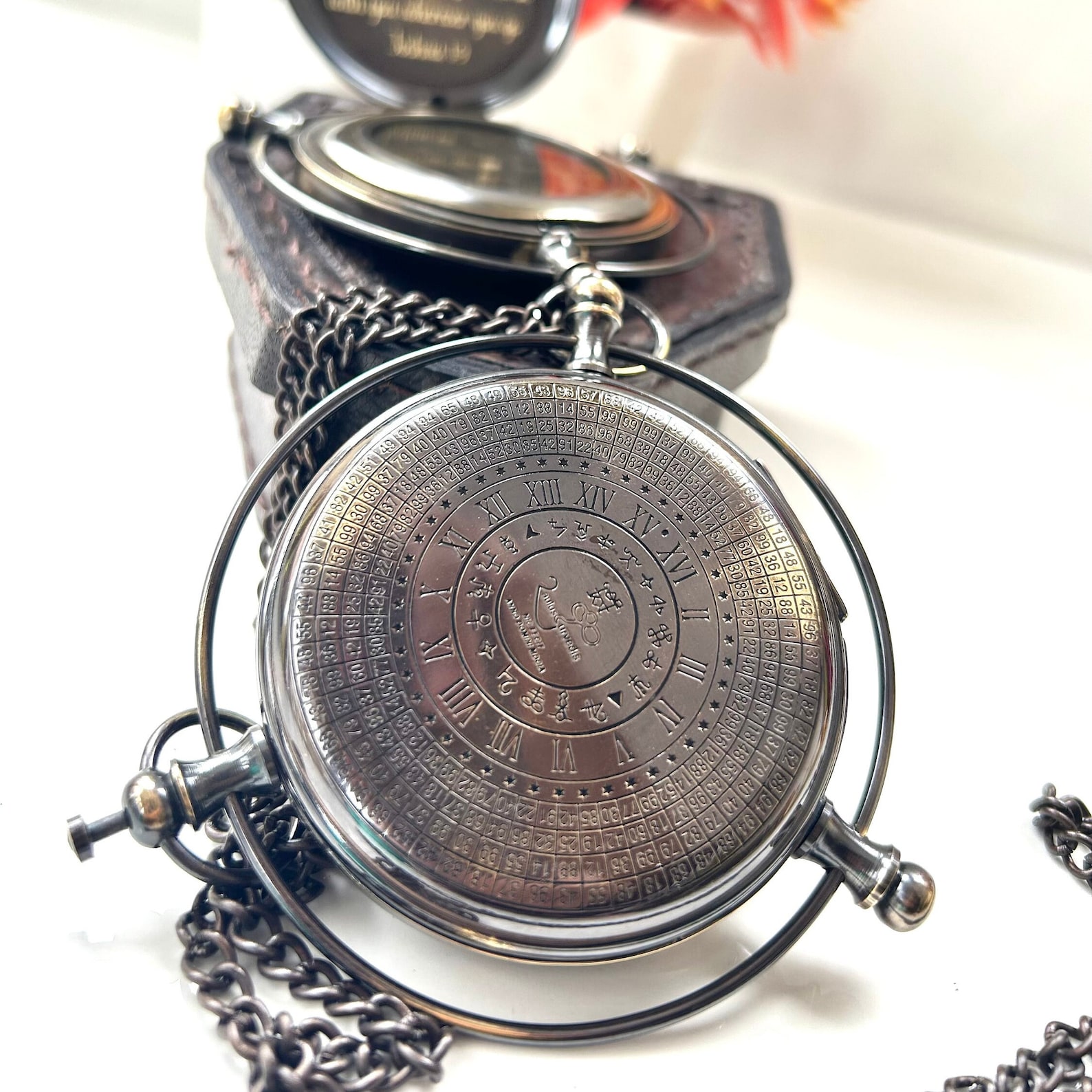 Doré Boussole Alethiometer Symbole Lecteur Truth Mesure