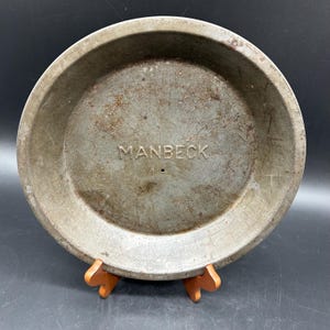 Authentic Vintage MANBECK Pie Pan - 10.5 Inch - Rustic Farmhouse Decor
