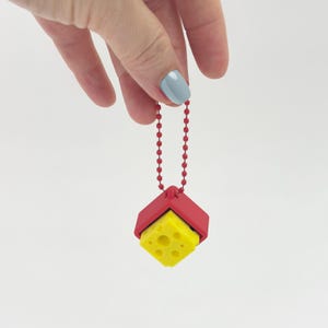 Clicker de queso / Cubo de queso / Compañero de bolsillo / Bloque de queso / Mini dije de queso / Di queso / Di diversión / Vida de queso / Regalo