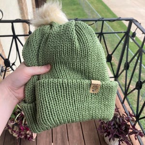 Handgemachte Strickmütze