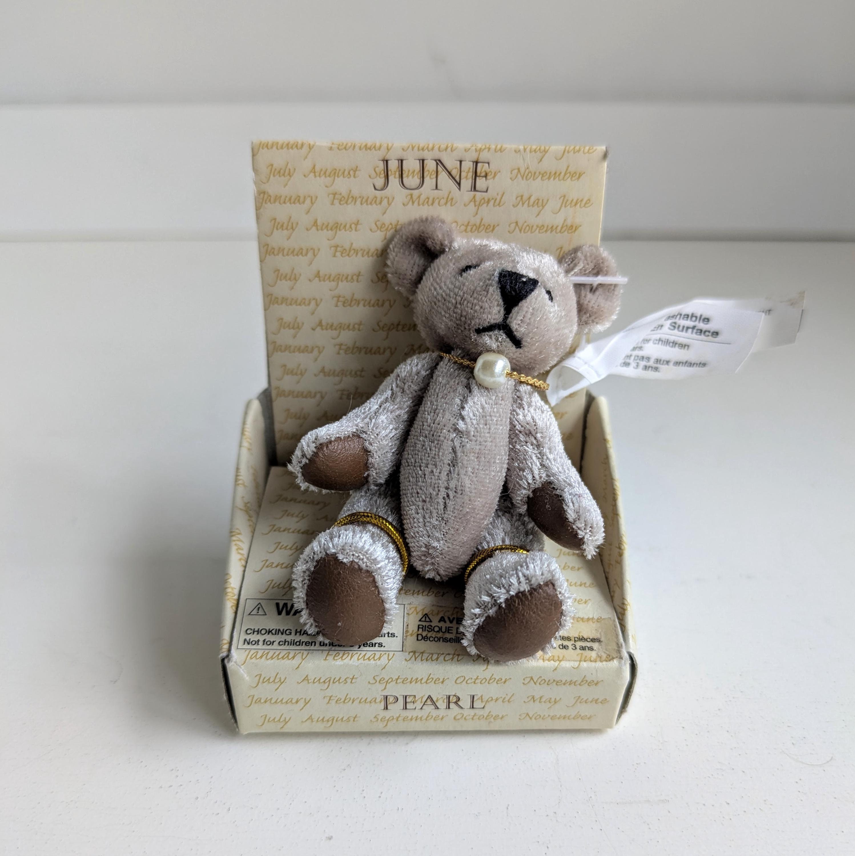 Vintage Russ Berrie Birthstone Jointed Bear (june/pearl) in
