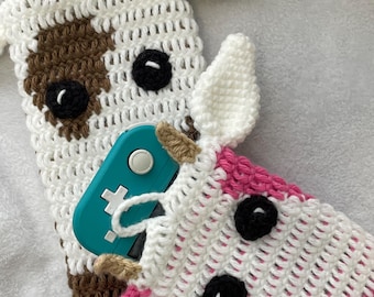 Crochet Cow Nintendo Switch Case Pattern: Farm Animal Gamer Project (PDF Pattern