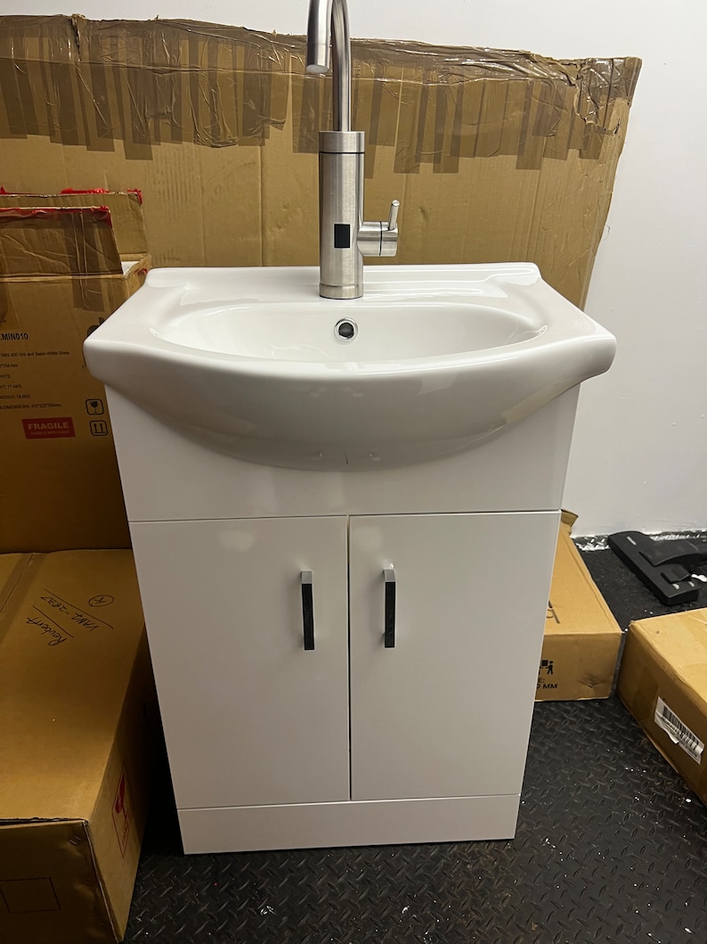 No Plumbing Needed Clinic/ Aesthetics/ Beauty Portable Sink Instant Hot