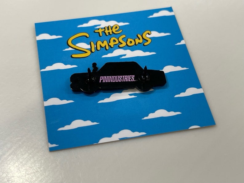 The Simpsons Homers Pink Sedan Enamel Pin image 4