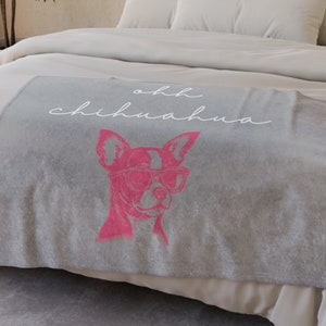 Ohh Chihuahua Super Soft Fleece Blanket | Funny Dog Print Blanket | Gift for Dogs & Pet Lovers Alike | Mexican Chihuahua Throw Gift Blanket