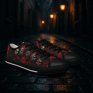Horror Villain Canvas Men&#39;s Low Top Sneakers