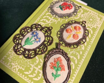 Handmade Floral Embroidered Pendant – Silver & Copper Nature Jewelry
