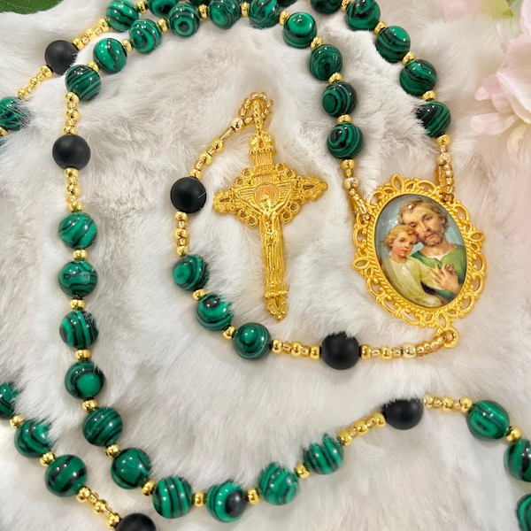 Rosario de San José: Piedra natural de malaquita verde, regalo católico